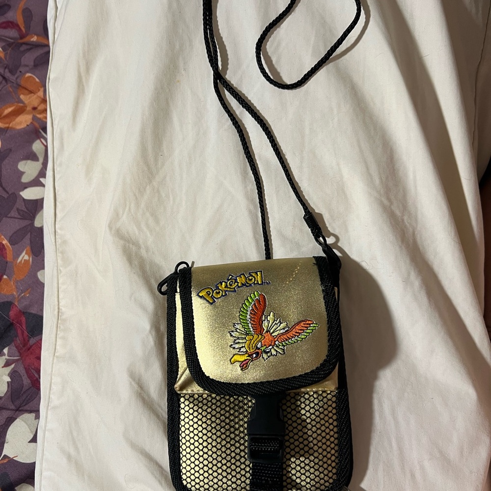 Pokemon Gold Gameboy Color Case - Picture 8 of 8